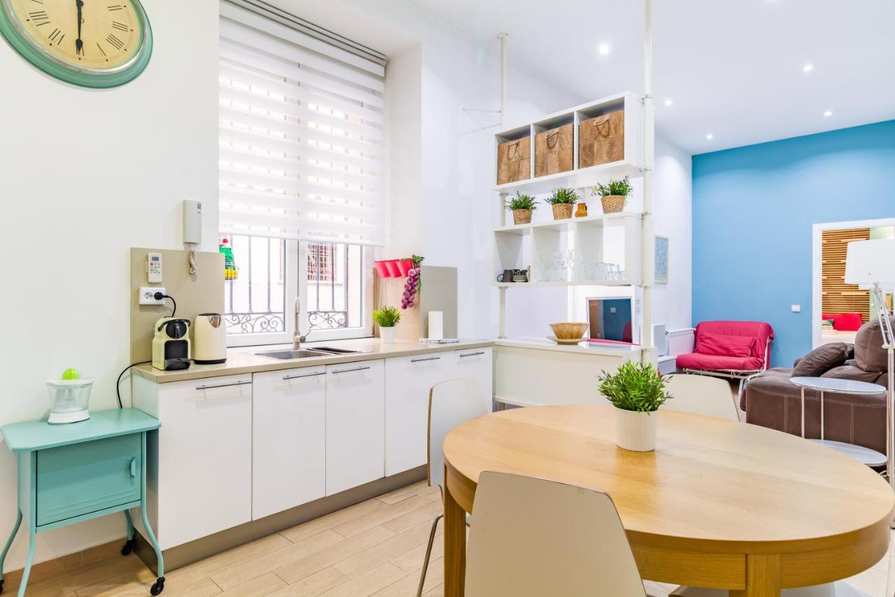 Pyr Select Plaza Del Callao Ii Apartamento